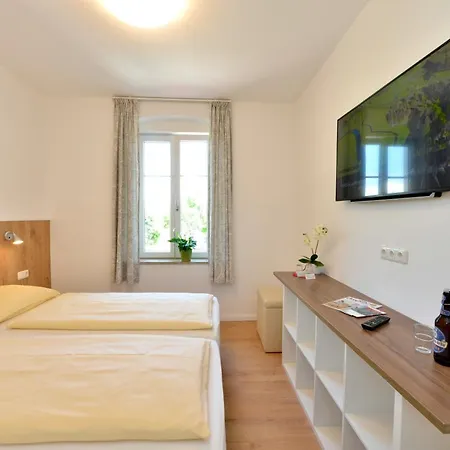 Hotel Garni Gambrinus Pasawa