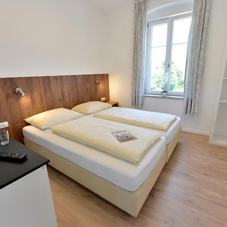 Hotel Garni Gambrinus 3*