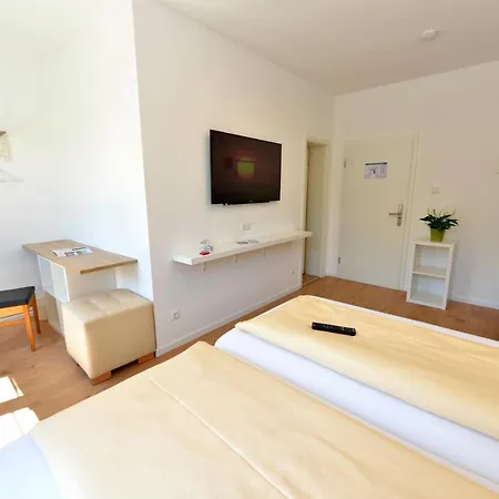 Garni Gambrinus Hotel 3*