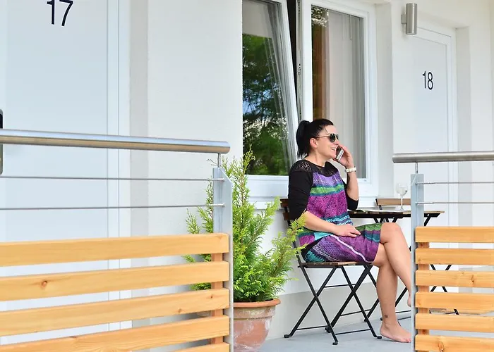 فندق Garni Gambrinus 3*