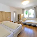 Hotel Garni Gambrinus 3*