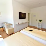 Garni Gambrinus Hotel 3*