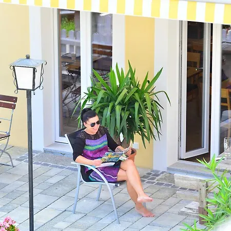 Hotel Garni Gambrinus