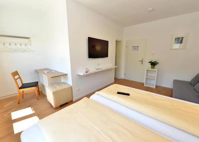 Garni Gambrinus Hotel 3*